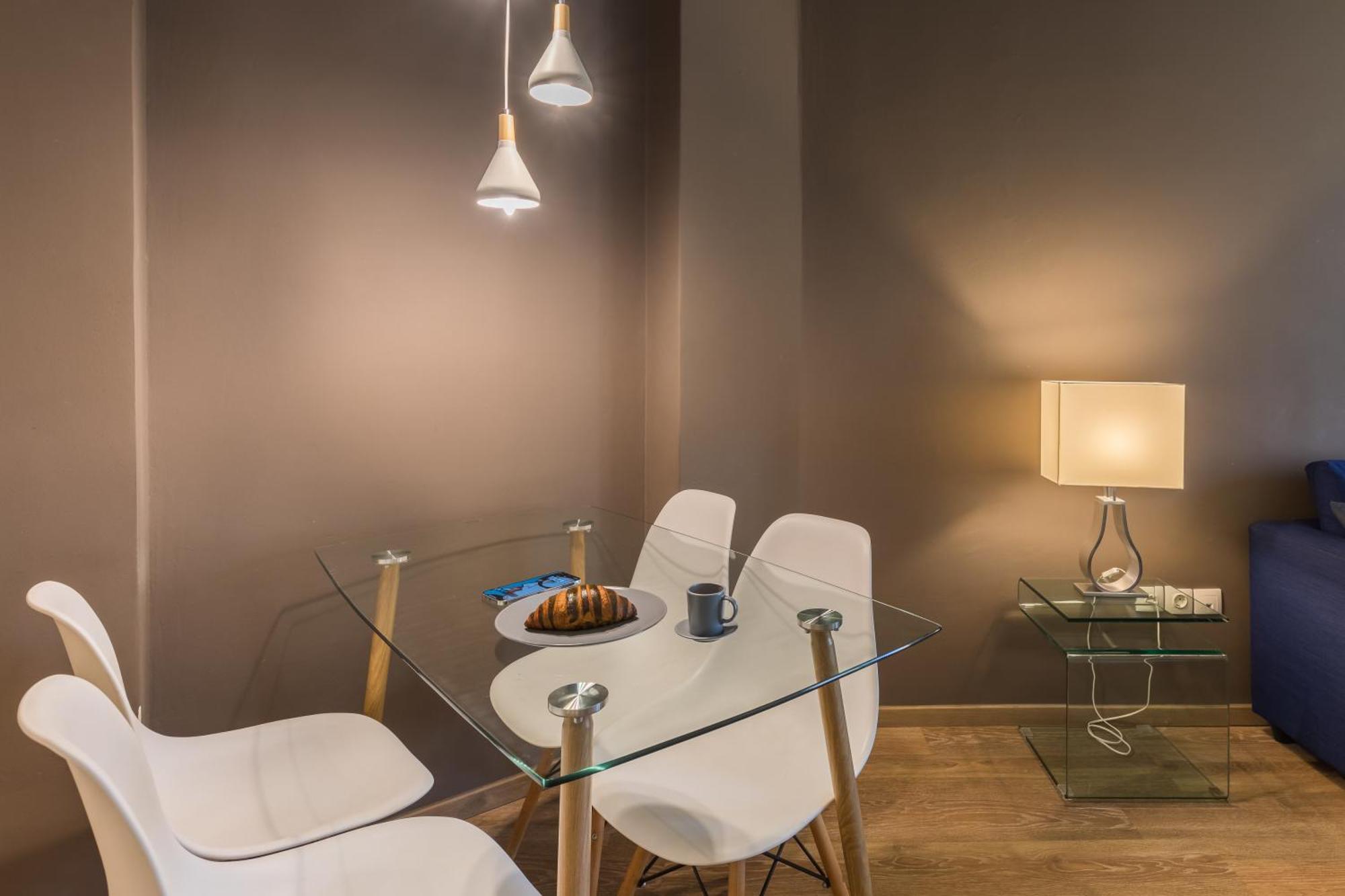 Danae By Halu! 2-Bedroom Apartment In The Center Thessaloniki Exterior photo